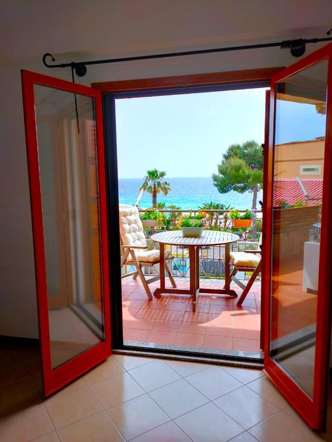 Apartamento Taormina By The Sea Mazzeo Exterior foto