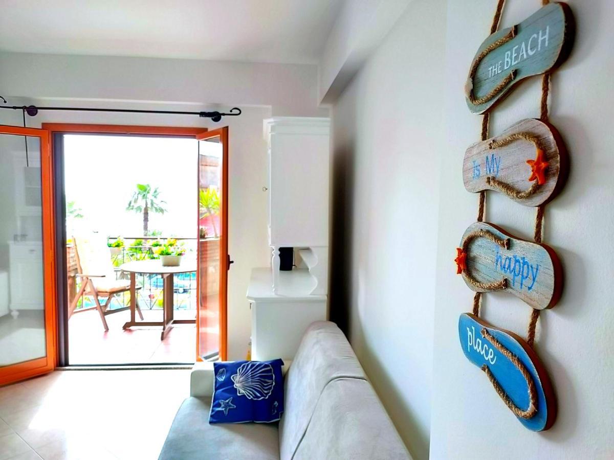 Apartamento Taormina By The Sea Mazzeo Exterior foto
